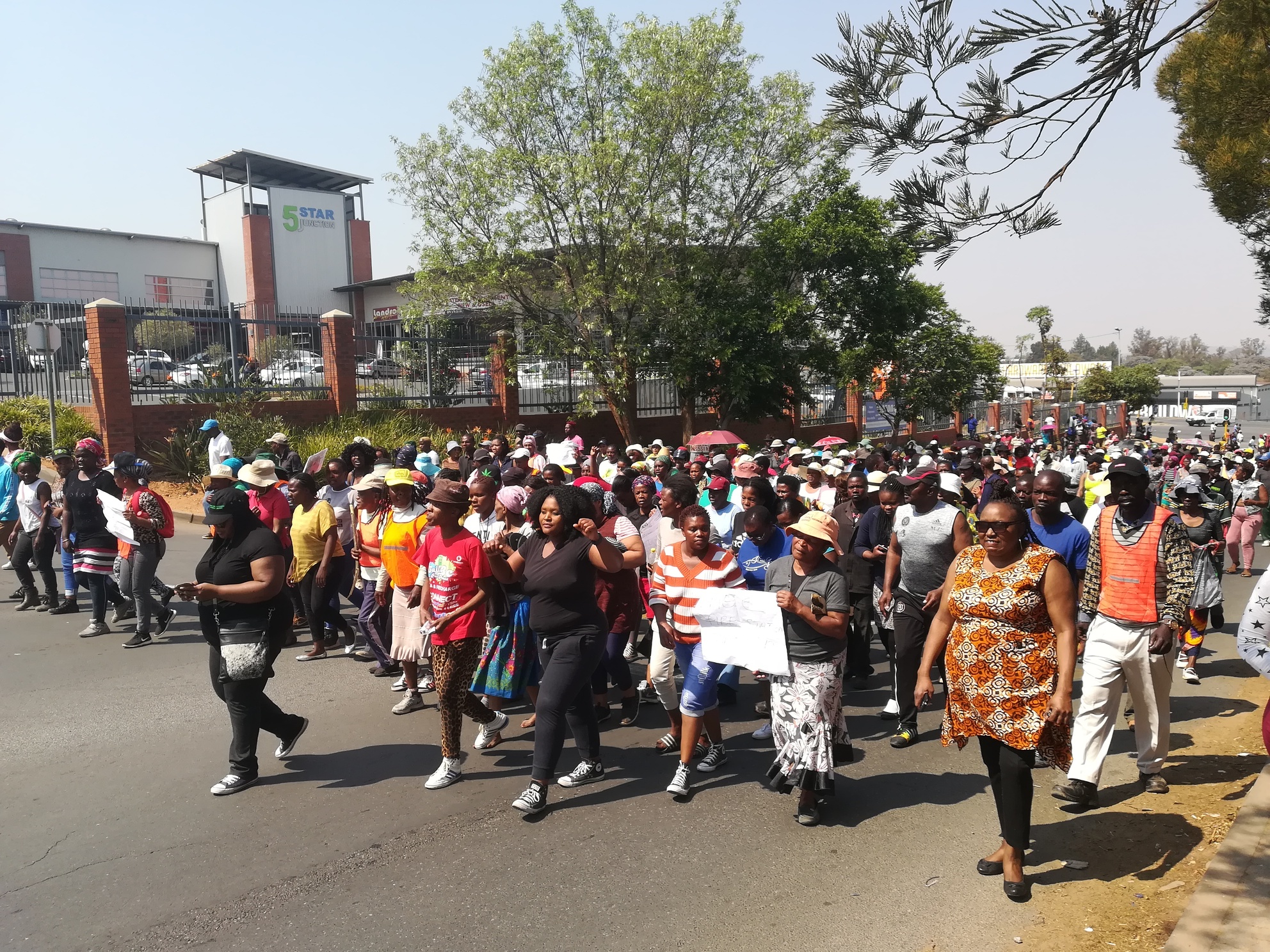 Zandspruit residents march for better policing | GroundUp